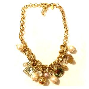 Gold chunky necklace